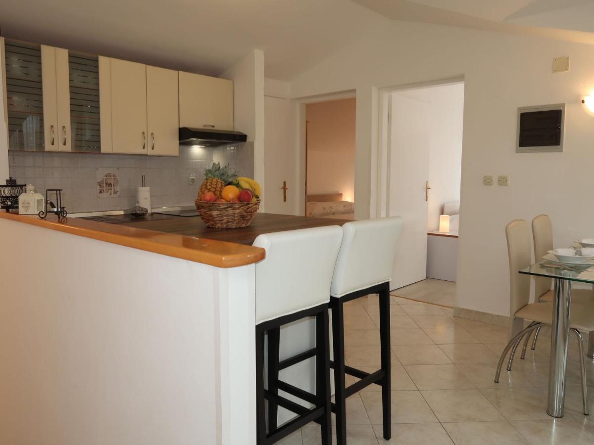Apartment Marinella - Lbn120 By Interhome Labin  Εξωτερικό φωτογραφία