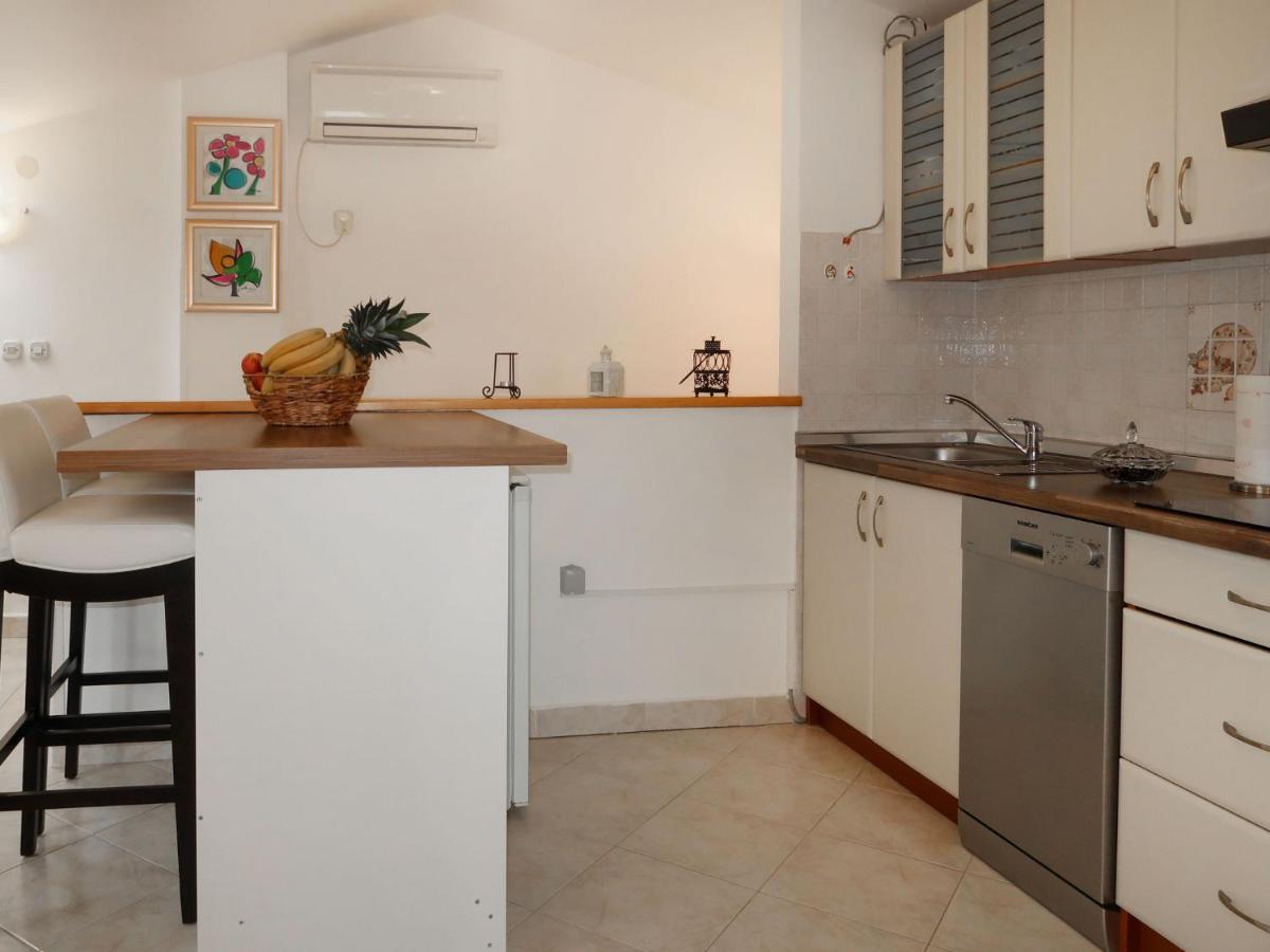 Apartment Marinella - Lbn120 By Interhome Labin  Εξωτερικό φωτογραφία